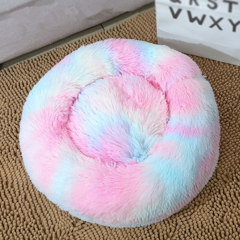 This super soft and washable pet bet is perfect for your fur babies to help them get comfortable and sleep at ease. The long soft fibers spoil your love with luxury. They show you unconditional love, time to show them how much you appreciate it. 