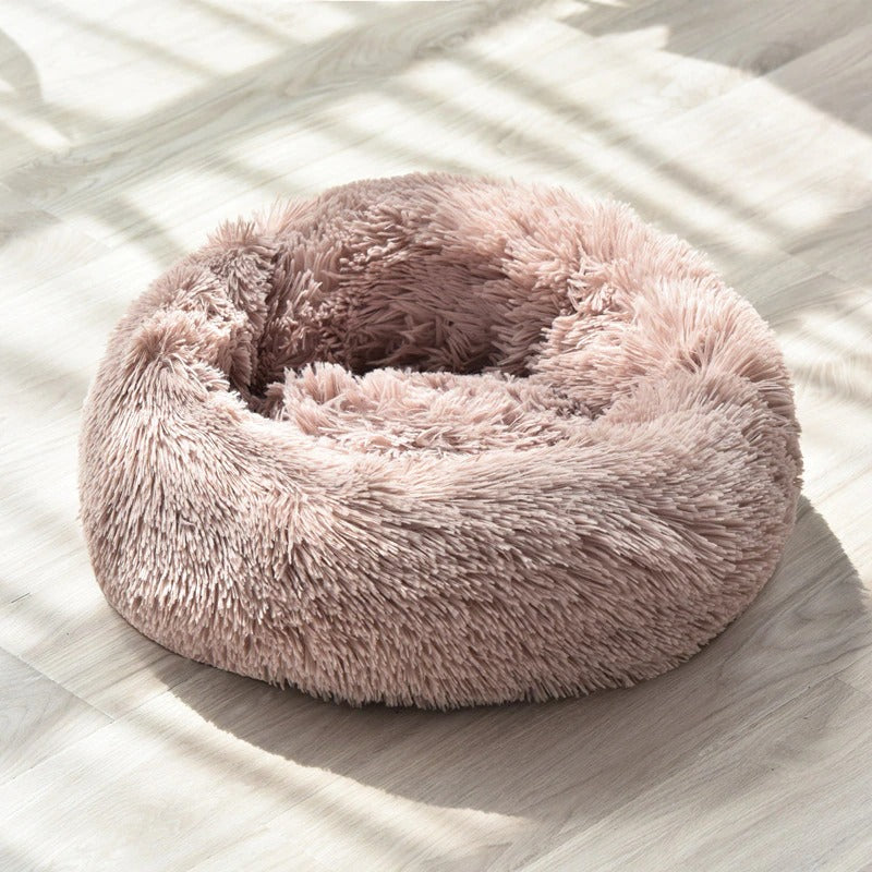 This super soft and washable pet bet is perfect for your fur babies to help them get comfortable and sleep at ease. The long soft fibers spoil your love with luxury. They show you unconditional love, time to show them how much you appreciate it. 