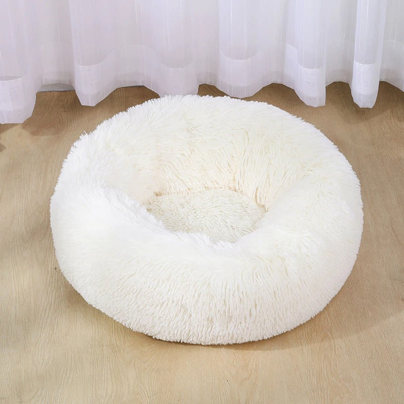 This super soft and washable pet bet is perfect for your fur babies to help them get comfortable and sleep at ease. The long soft fibers spoil your love with luxury. They show you unconditional love, time to show them how much you appreciate it. 